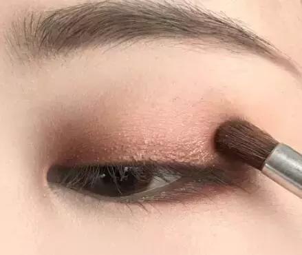 单眼皮厚眼皮推荐的眼影,适合单眼皮的大牌眼影