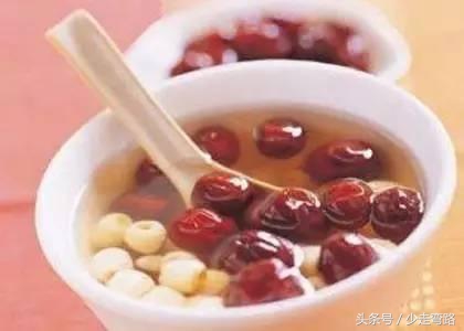 白细胞低能吃头孢吗,白细胞数值低和吃什么食物有关