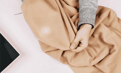 羊绒围巾怎么认真假,lv围巾真假鉴别方法