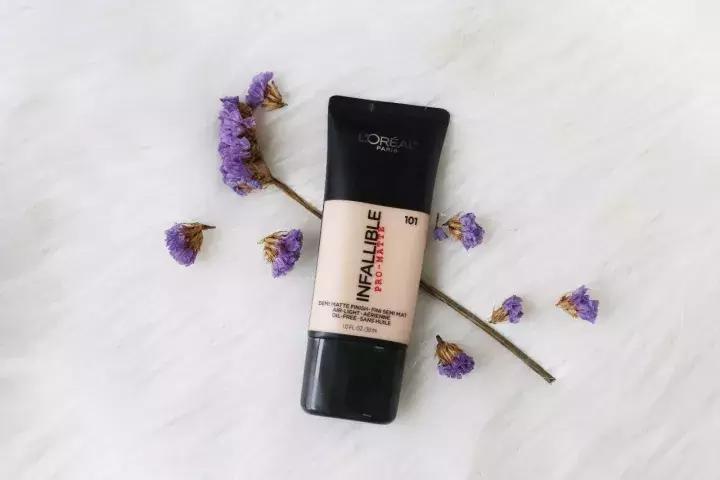 底妆测评遮瑕粉底液好用吗,底妆测评油皮