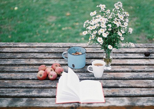 这么多年你还是老样子,这么多年过去了你还是老样子