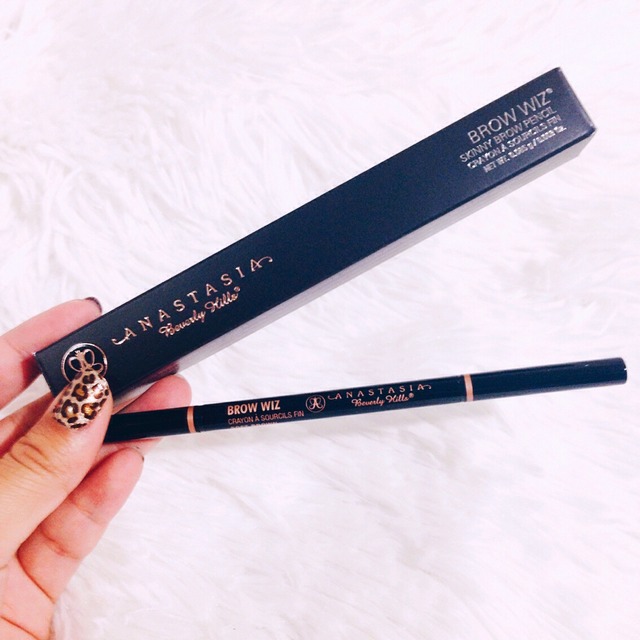 给你们推荐一款非常不错的眉笔,根根分明适合新手眉笔推荐