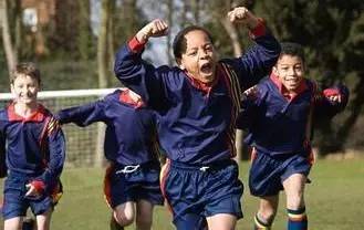 踢球人的梦想与青春,足球人的青春感悟