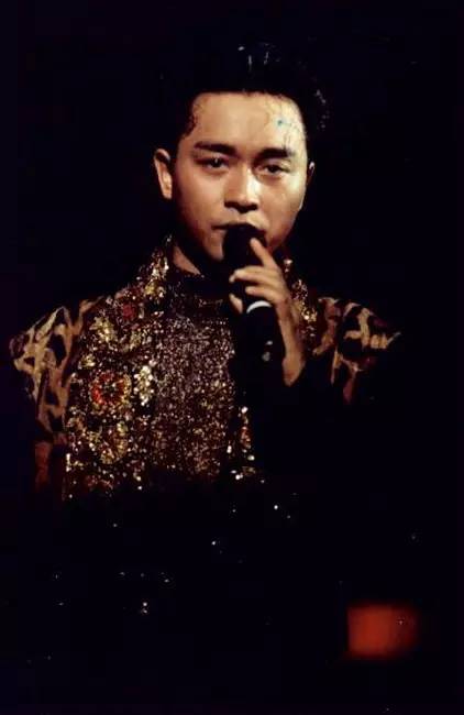 再遇见18岁的你,18岁遇见28岁的你