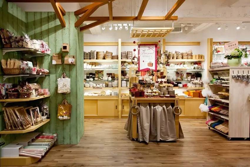 日本百元店售价不超100日元吗,日本百元店商品都是100日元吗