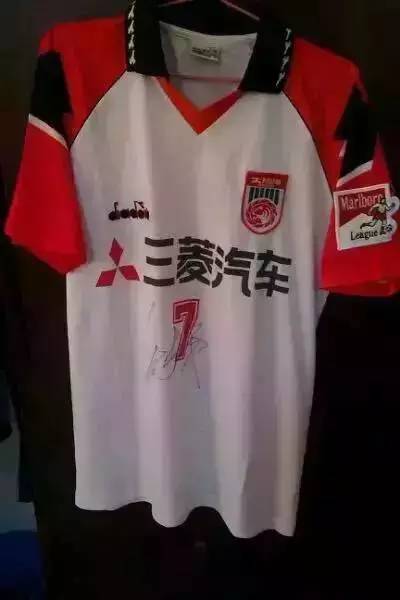 你不知道的足球故事,广州队球迷球衣