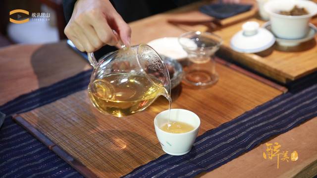 烹调味尽东南美，最是工夫茶与汤江南春，一个茶与文化的融合地