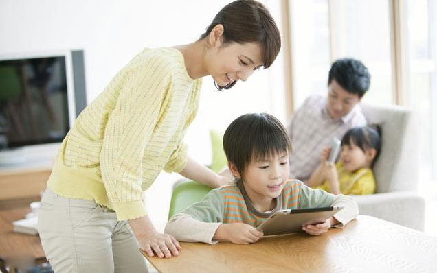 怎么疏导孩子沉迷网络,孩子沉迷于网络的表现