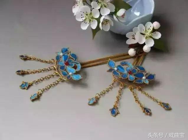 点翠和戏曲的关系,何为戏曲点翠