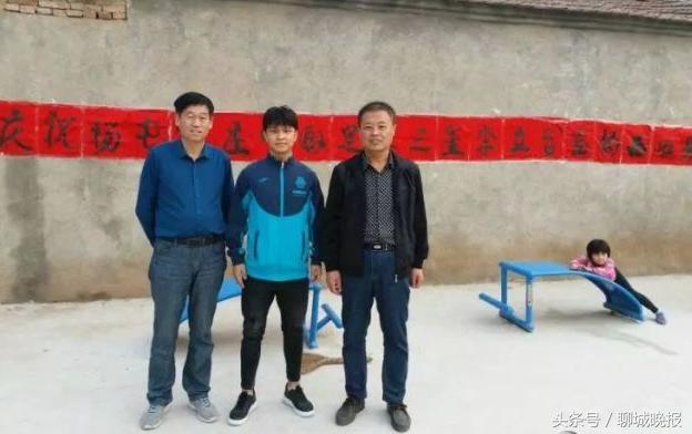 聊城高唐小伙登陆西甲踢球，或与C罗梅西同场竞技
