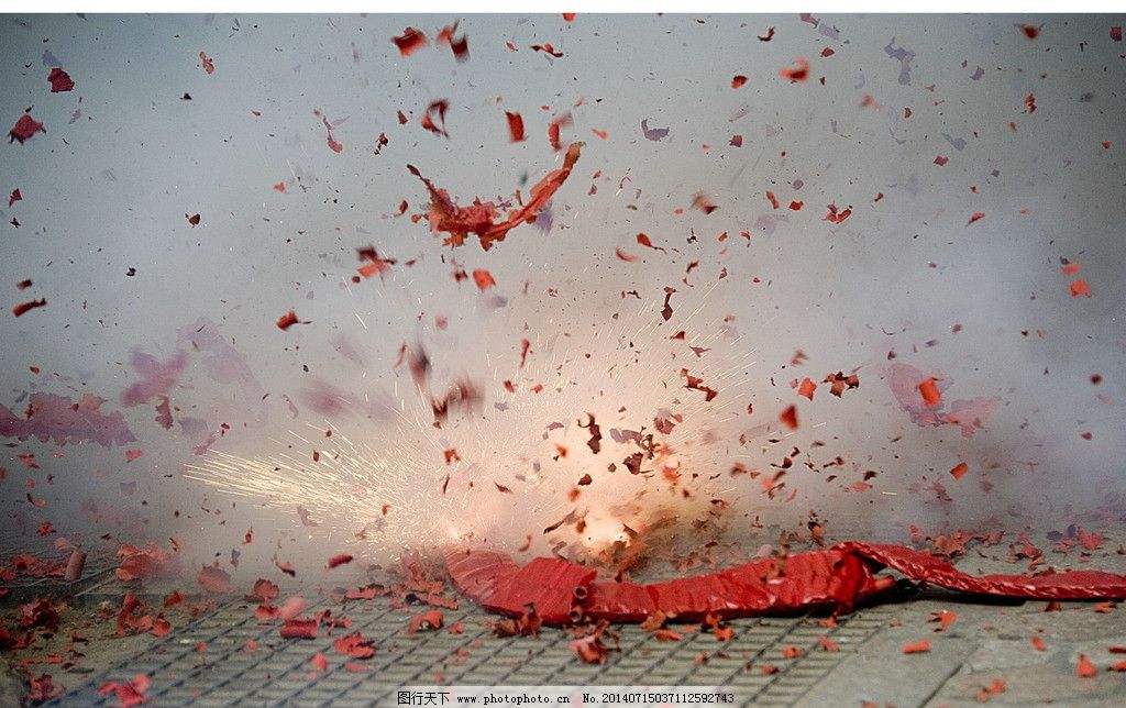 有只眼,看着你眼睛