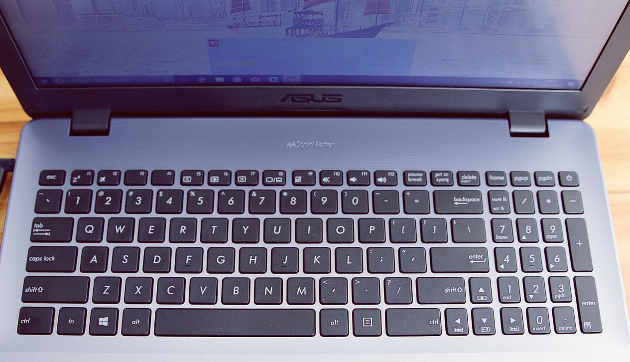 华硕笔记本fl8000u有光驱吗,华硕笔记本fl8000u屏幕