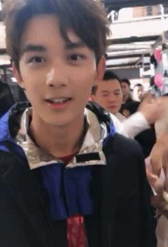 吴磊高情商回怼无良主持人,吴磊怼节目组