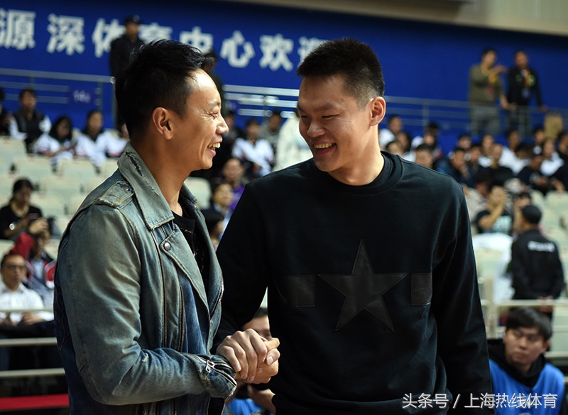 申花新帅与队员见面,申花新帅和球员见面