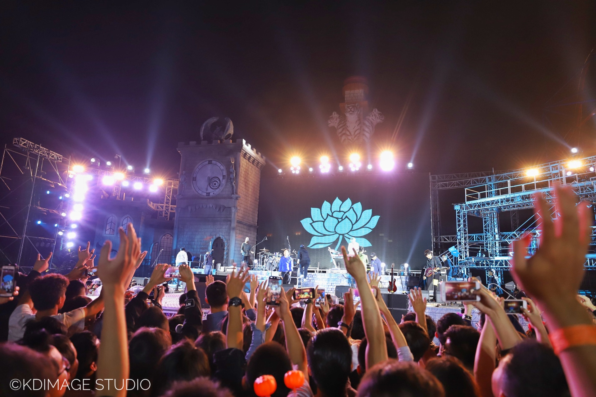 久违的狂欢：和许巍一起过长隆欢乐万圣节