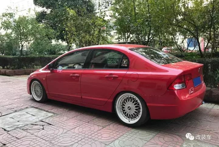 哪一年的8代思域适合改装,本田思域越来越帅