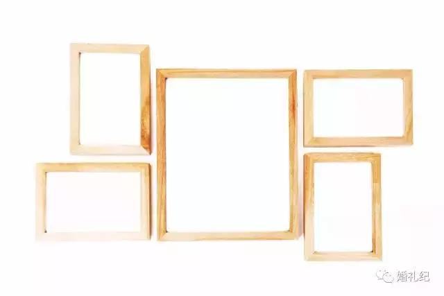 婚纱照挂在卧室床对面的墙上好吗,主婚纱照摆放在卧室的最佳效果图