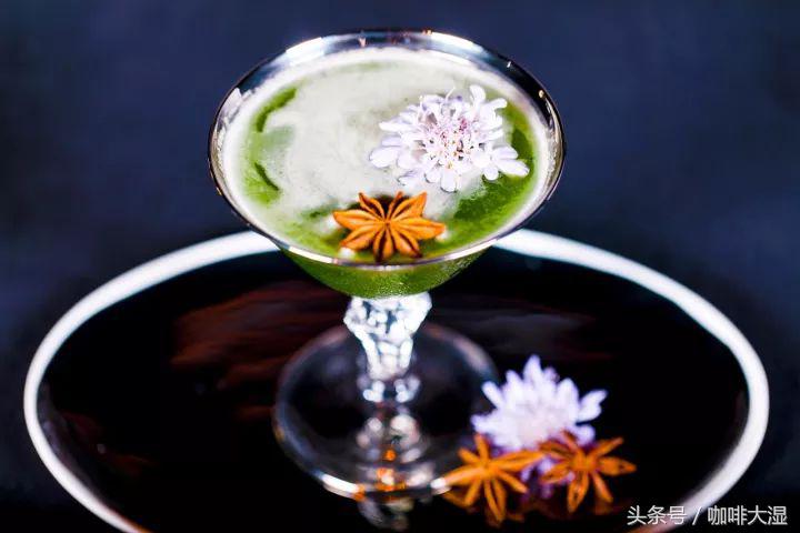 十款经典鸡尾酒的调制配方,十款简单的鸡尾酒配方