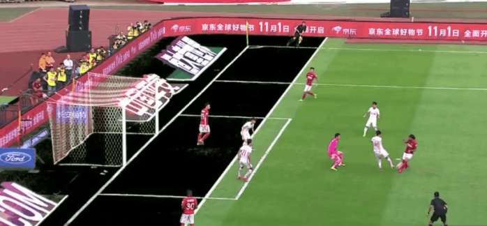 穆里奇推射死角,穆里奇单刀破门视频