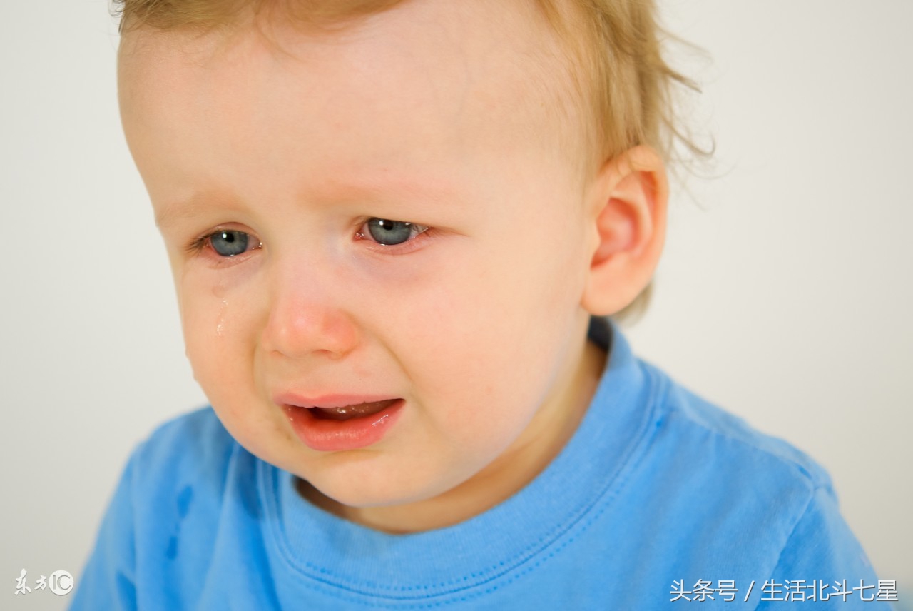 2岁宝宝胆子极小怎么办,胆子越来越小怎么回事