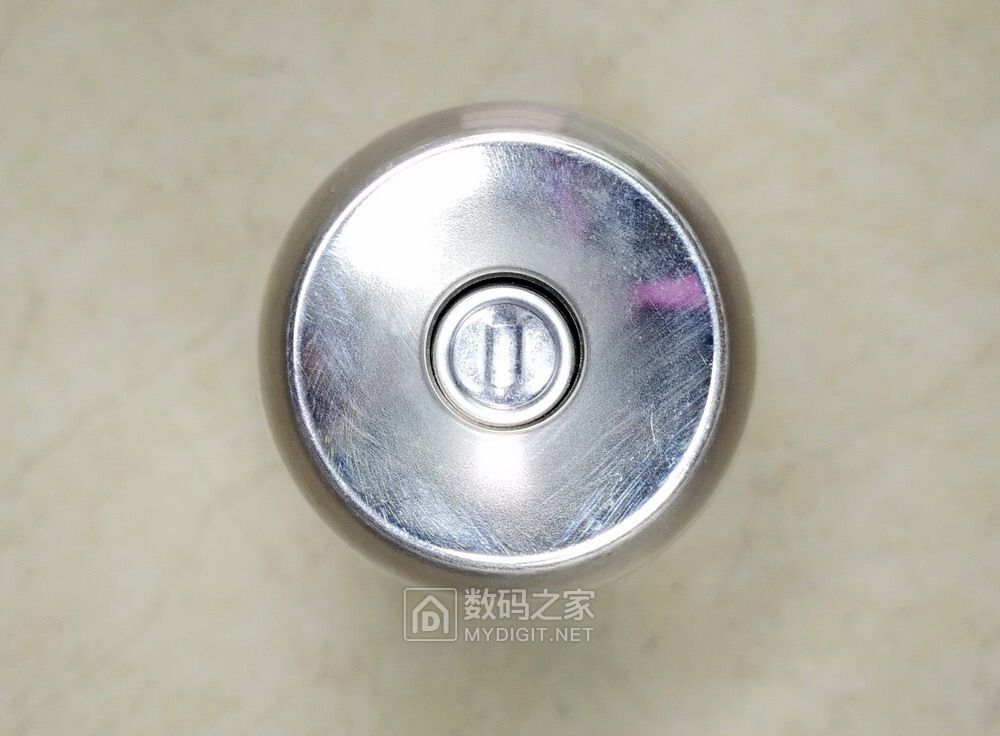 球形锁坏了怎么从木门上拆下来,室内门球形锁怎么拆