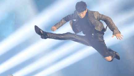 鹿晗、邓超、王凯等几人可以组队了，一位比一位“跳”的厉害！