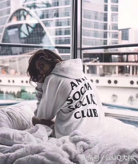 日本潮牌social,小众暗黑潮牌