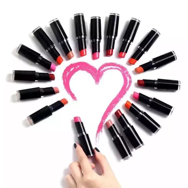 不经常化妆的人该买什么粉底,零化妆基础用什么化妆品