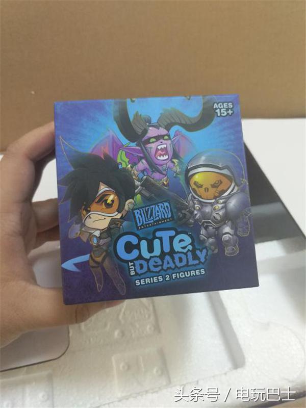 aoc魔兽世界显示器,aoc显示器魔兽定制