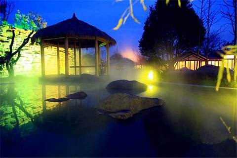 南京泡温泉推荐汤山,立冬来泡个温泉