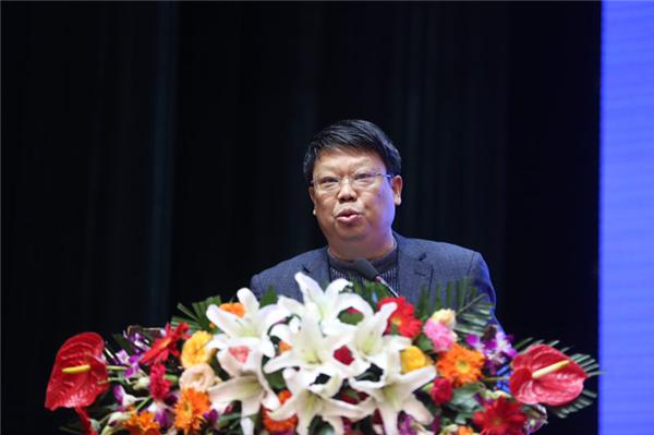 群英汇聚中原纵论经济大势第三届资本力量论坛成功举行