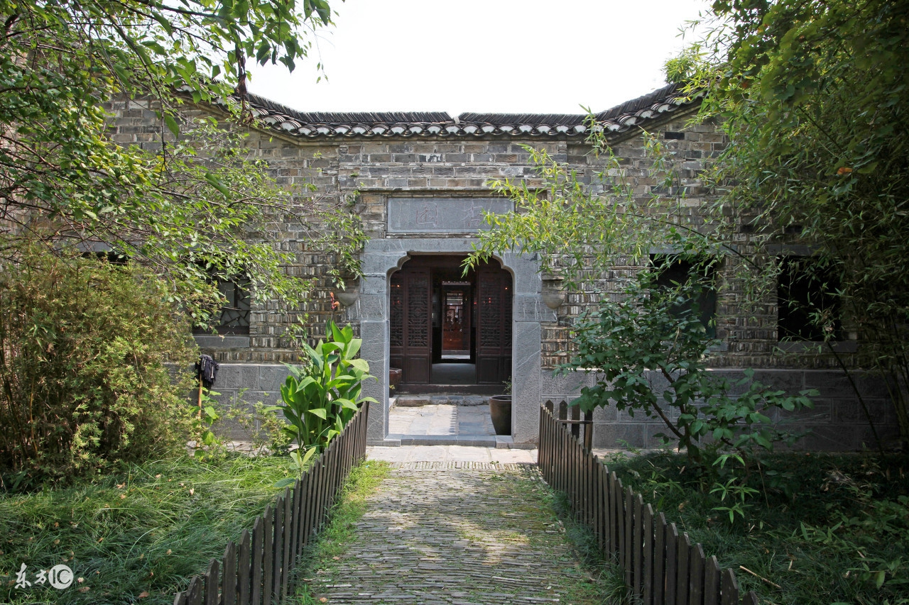 合肥滨湖附近有啥好玩的地方推荐,合肥瑶海区有什么好玩的地方没有