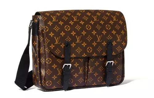 你和阳光暖男只差一个邮差包的距离