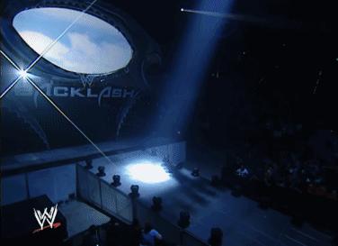 wwe选手失误道歉,wwe选手被暴打