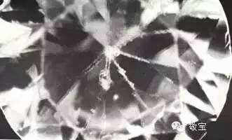 鉴别石榴石手串的技巧,鉴别石榴石真假的最简单方法