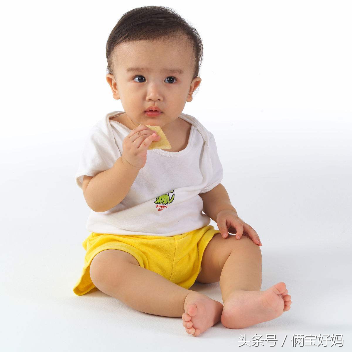 孩子上吐下泻后精神好转但是抽搐,宝宝上吐下泻几天不见好转怎么办