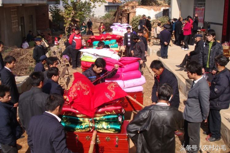 民间有正月不娶腊月不嫁的说法吗,娶亲讲究姑不娶姨不送是什么意思