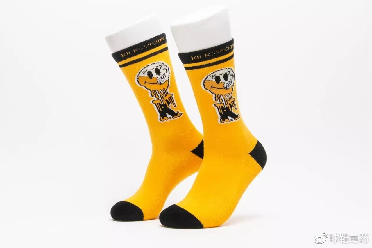 袜子老滑到鞋底怎么办,鞋子不穿袜子鞋底粘脚