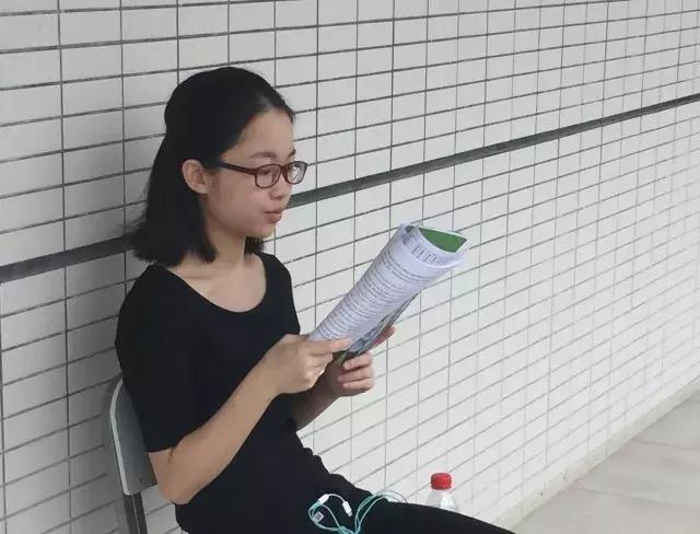 求助：用什么发型参加“国才考试”更好呢？