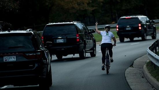 晨看*疆新**｜宠妻狂魔每天为老婆做花式便当；“网红”餐厅席卷乌市