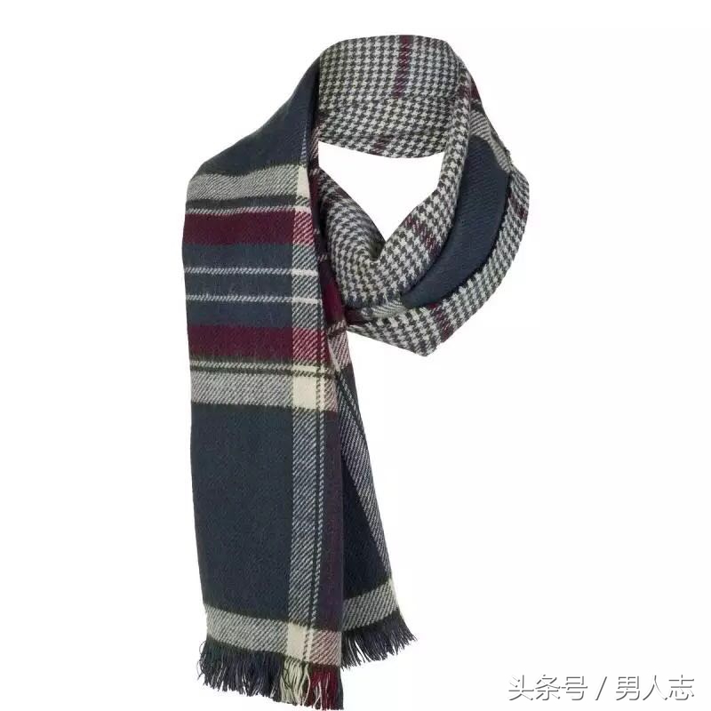 比较长的男围巾怎么戴才好看,毛线围脖怎么打男士围巾