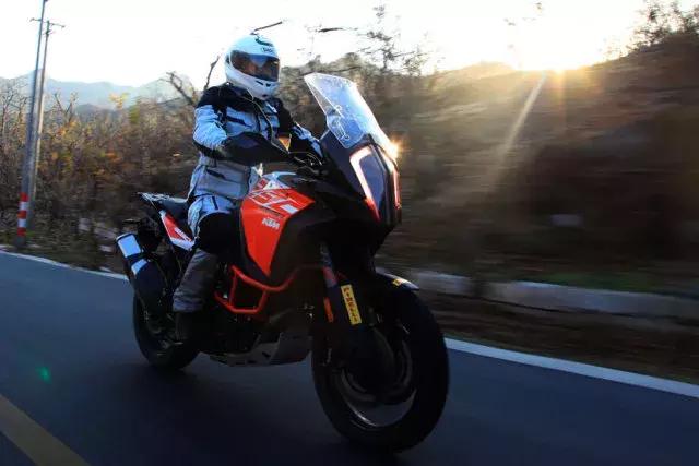 ktm1290superadv测评,新款ktm1290advs质量怎么样