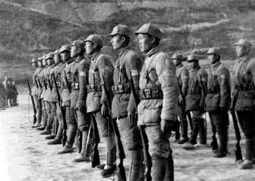 真实国军军官军服,八路军和新四军的军服