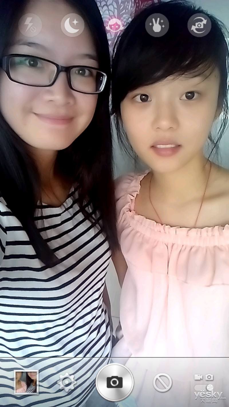 女生发朋友圈暗示单身，如何看出？