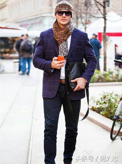 比较长的男围巾怎么戴才好看,毛线围脖怎么打男士围巾