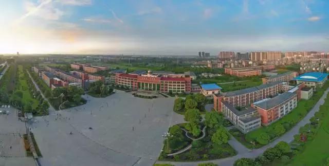 仙桃一中高二学费,仙桃一中全省排位