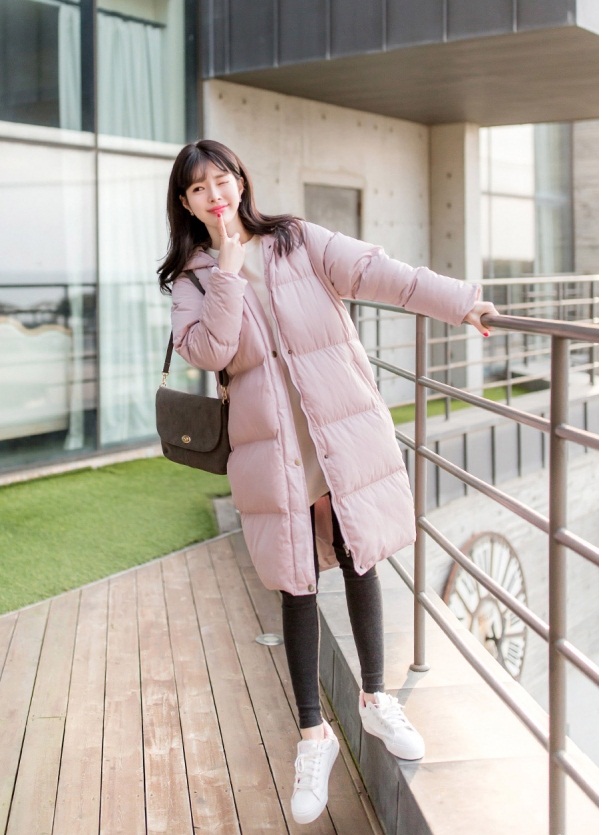 韩国羽绒服穿搭高级秋冬,冬季长款羽绒服韩系穿搭
