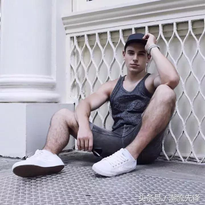 回力经典款和飞跃经典款哪个舒服,飞跃和回力是一家吗