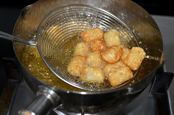 英国炸鱼中国人做的,英国炸鱼薯条的粘土做法