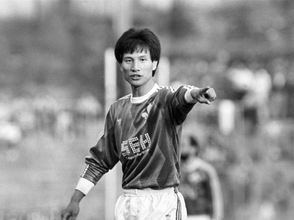 中国足球队郑智武磊,郑智亚洲足球先生颁奖